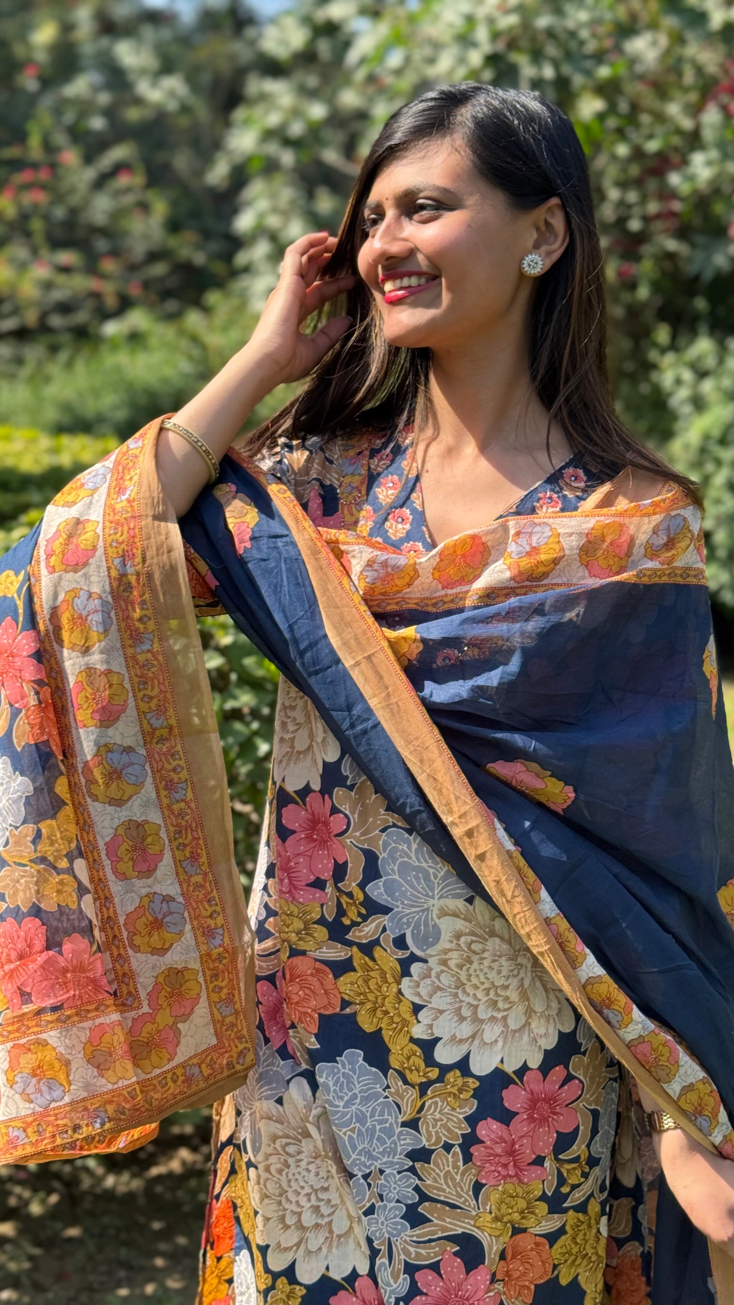 Beautiful Floral Print Kurta Set
