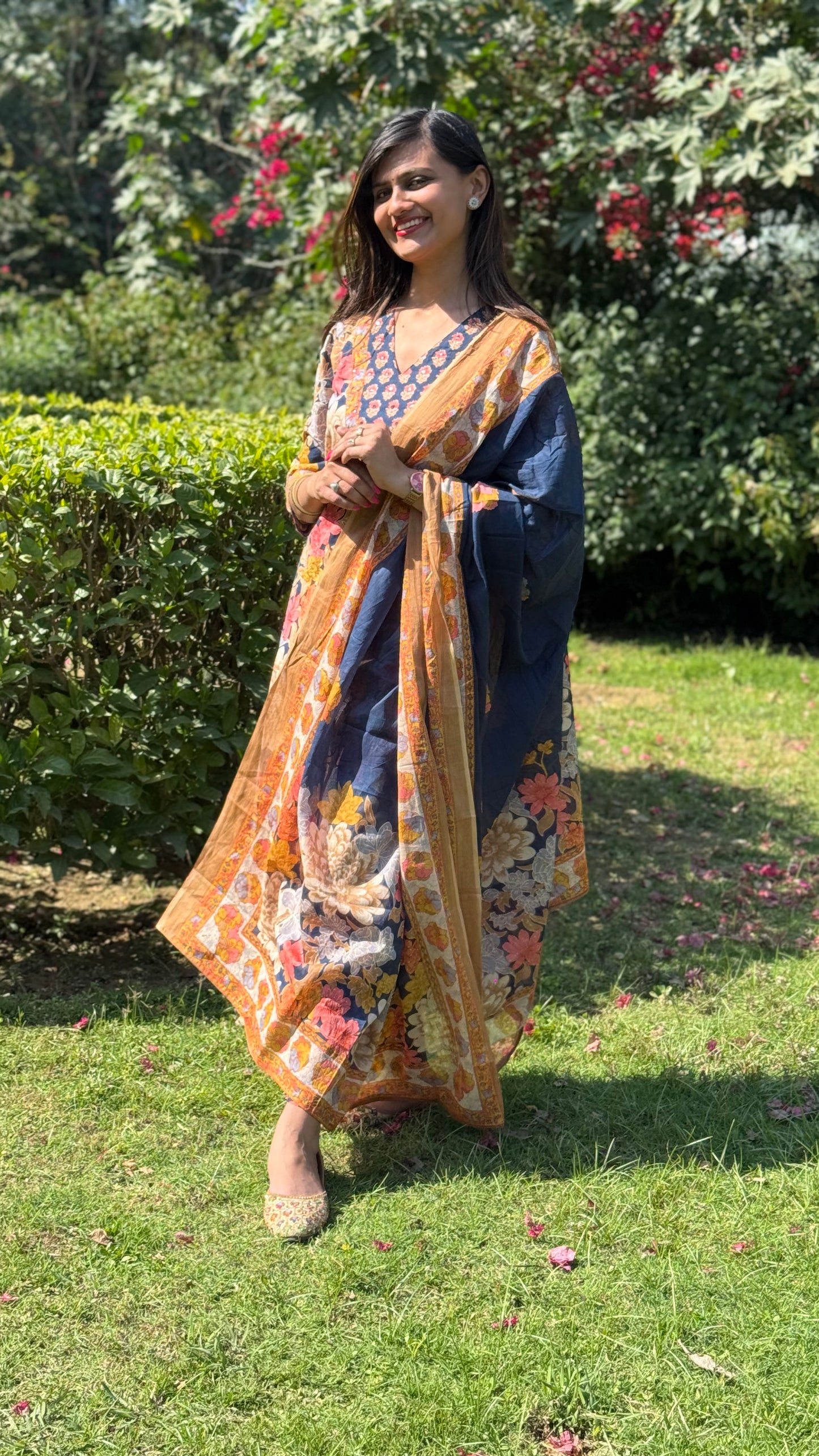 Beautiful Floral Print Kurta Set