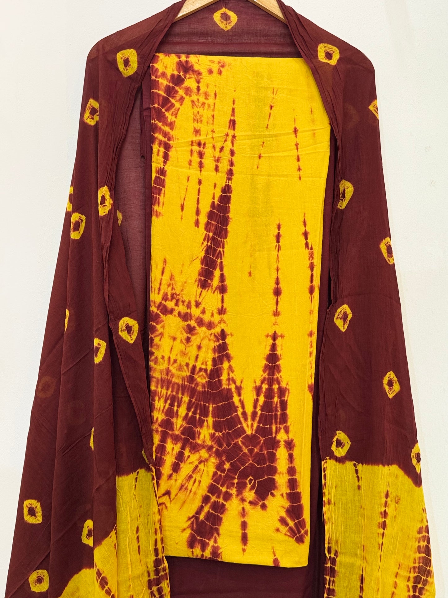 Jaipuri Shibori Printed Suit with Mulmul Dupatta