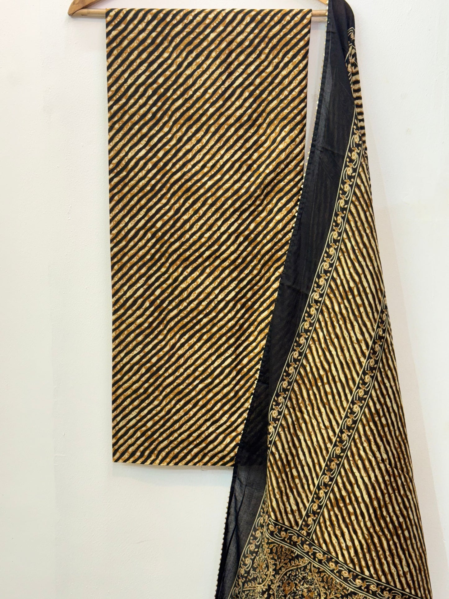 Jaipuri Gota Work Suit with mulmul Dupatta