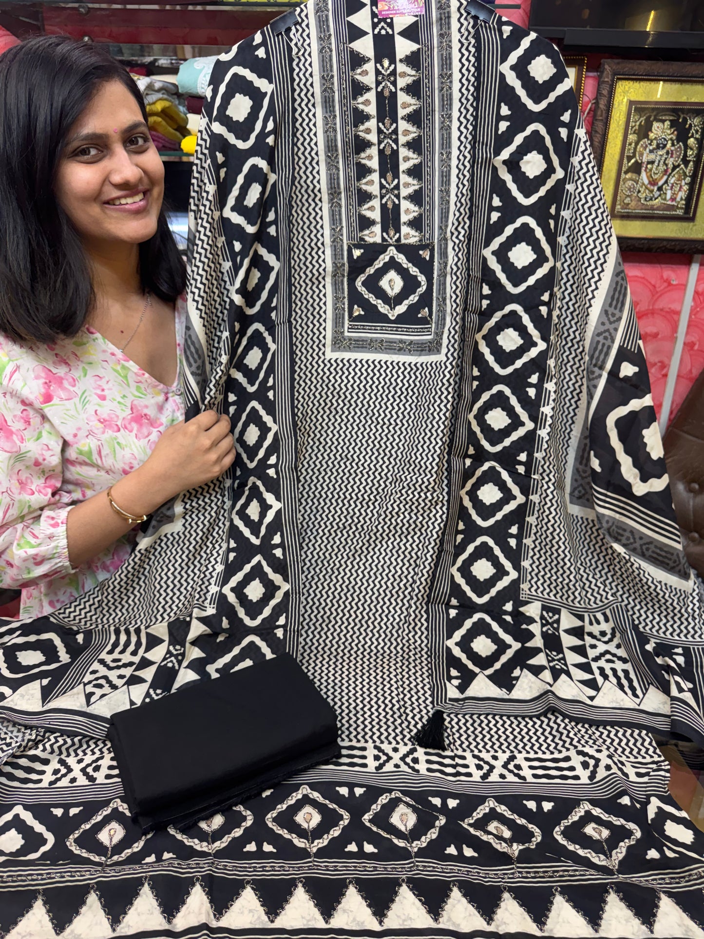 Embroidered Muslin Suit Black