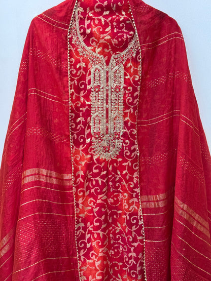 Embroidered Muslin Suit (Karva Special)