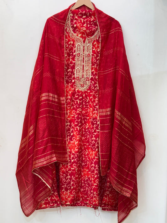 Embroidered Muslin Suit (Karva Special)