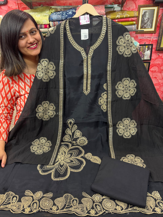 Mulmul Suit with Aari Work for Black Lovers